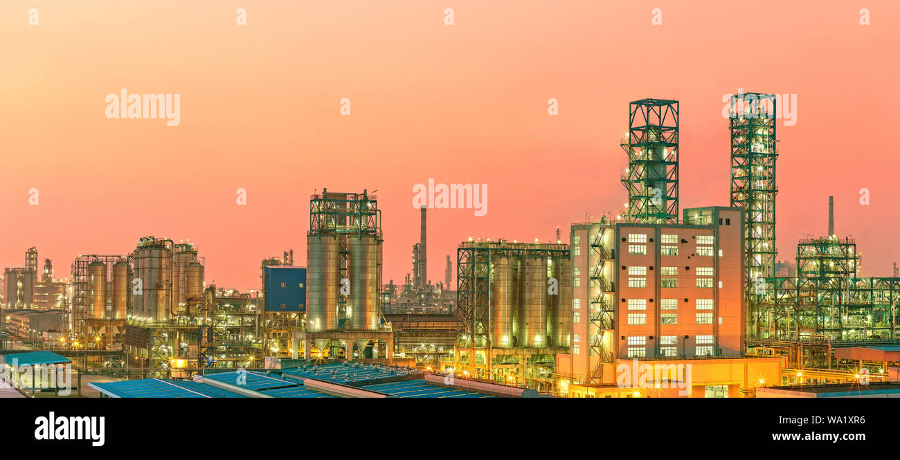 Chemische anlagen -Fotos und -Bildmaterial in hoher Auflösung – Alamy