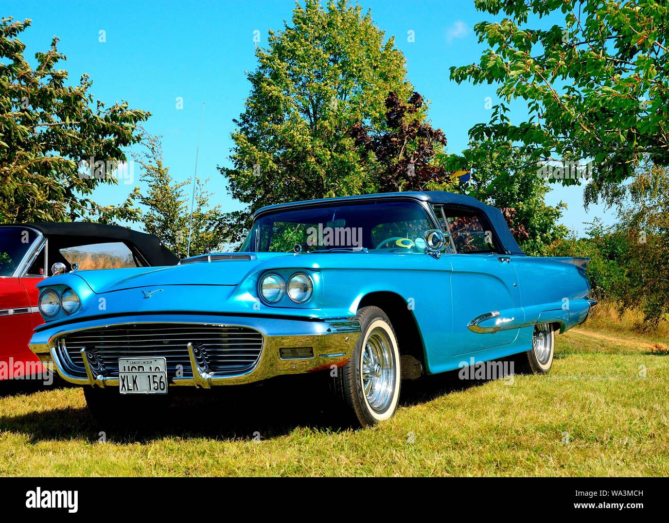 American Classic Car Ford Thunderbird Convertible 1959, Oldtimer Treffen in Svenstorp, Ystad, Scania, Schweden Stockfoto