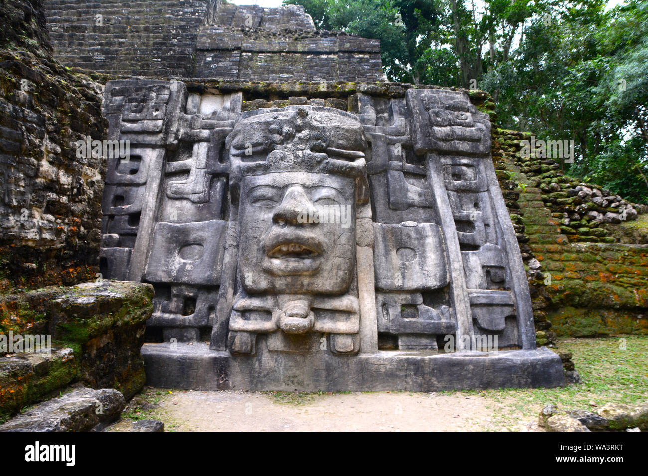 Die Maske Tempel in Maya Stadt Lamania, Belize. Stockfoto