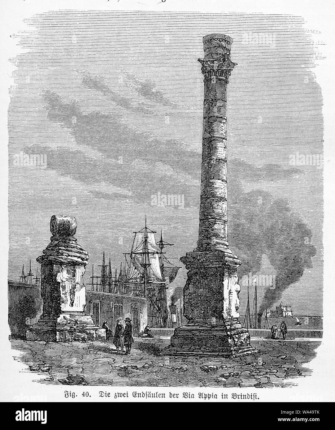 Ruinen der römischen Säulen der antiken Via Appia endet in Brindisi Stockfoto