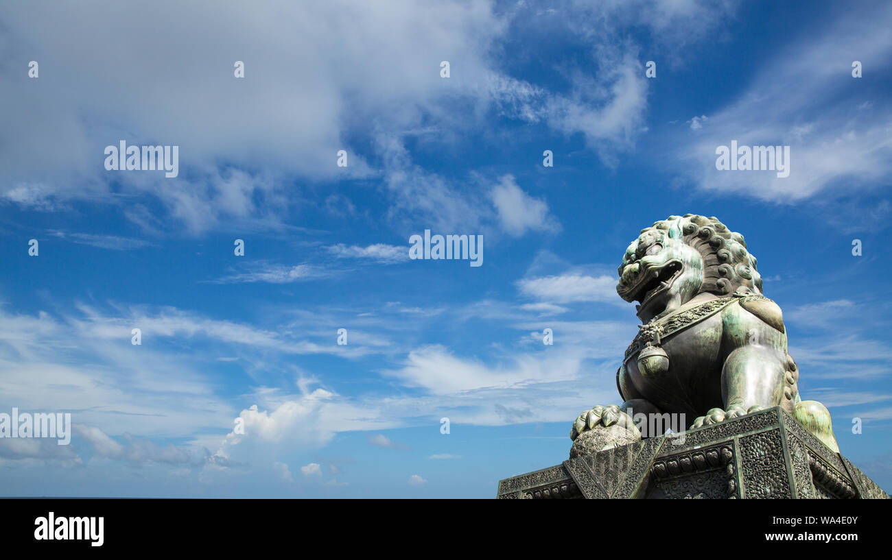 Peking Verbotene Stadt bronzene Löwen Stockfoto