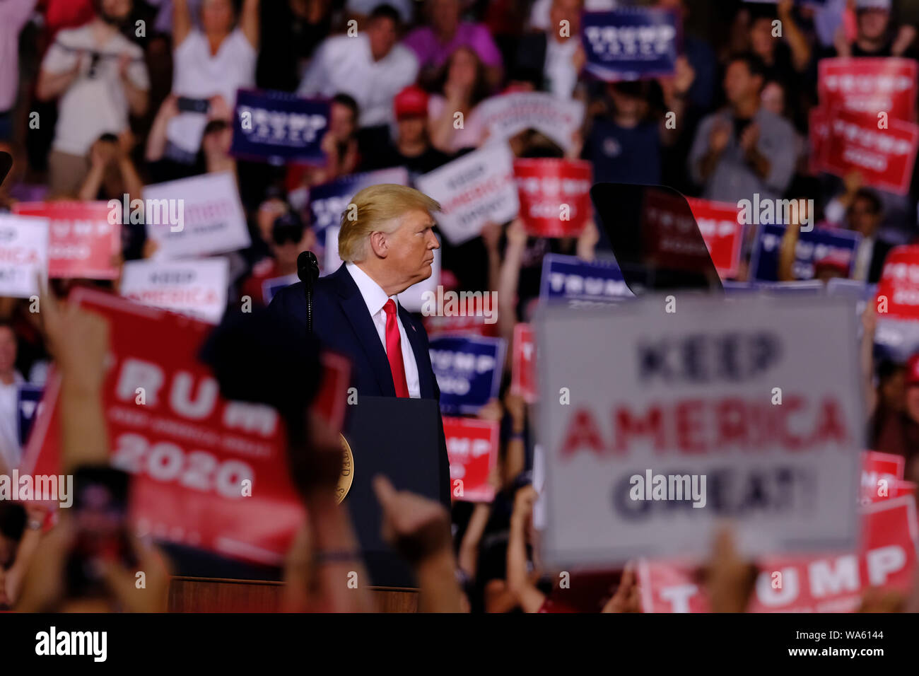 Präsident Donald J. Trumpf während seiner Kampagne für die Wahl im nächsten Jahr in Manchester gesehen. Die aktuelle US-Präsident um das Land unterwegs ist, sammelt für seine unterstützt und Zubereitungen zu Host für die US-Präsidentschaftswahlen 2020. Stockfoto