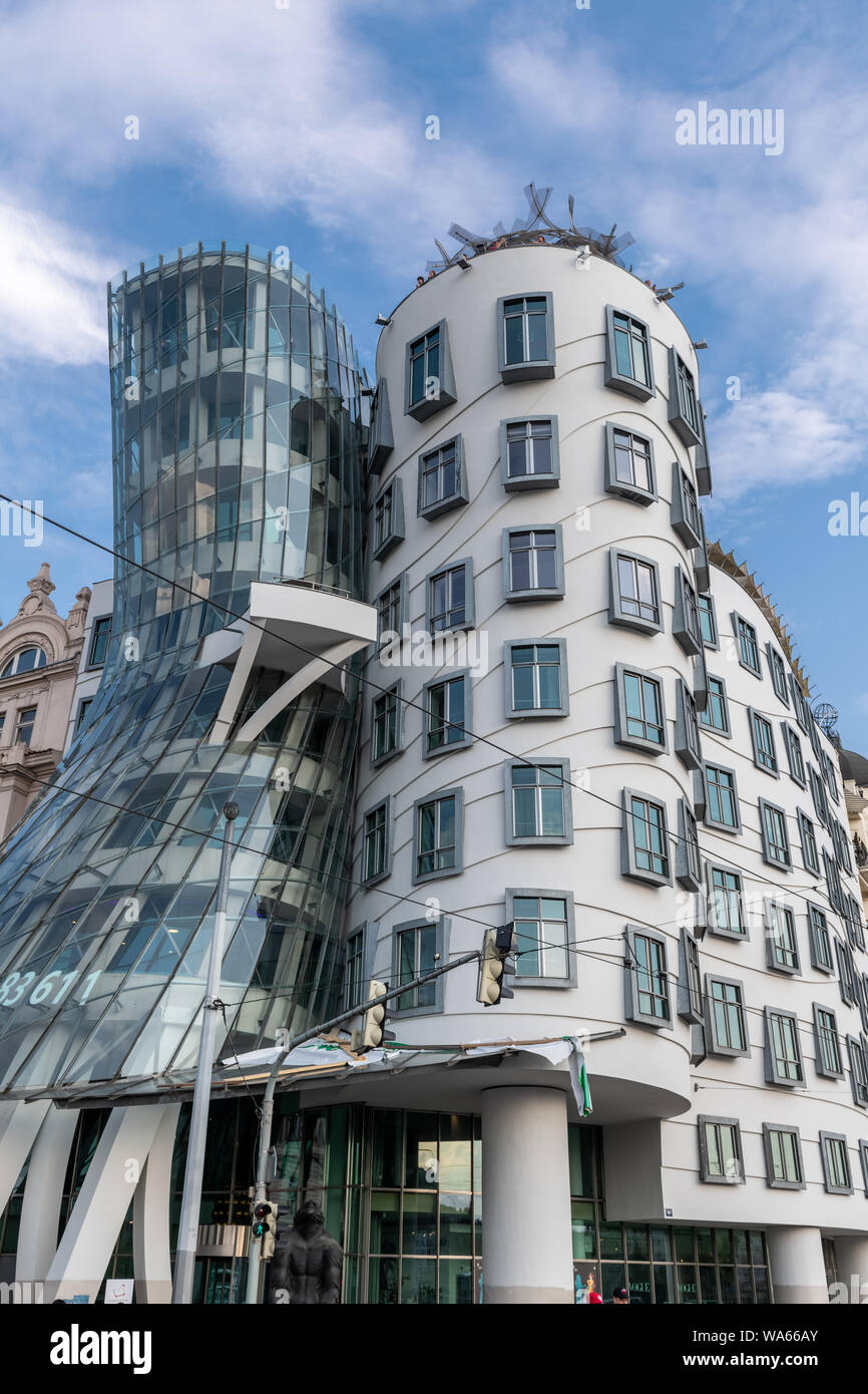 Tanzendes Haus In Prag Tschechische Republik Wird Durch Vlado