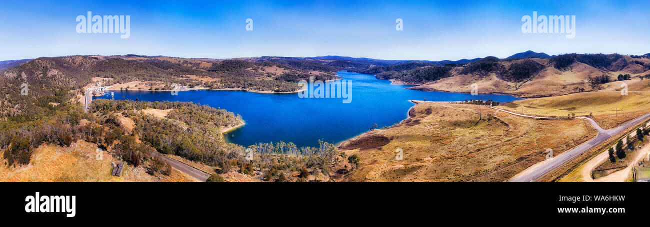 Lake Lyell auf Coxs Fluss in den Blue Mountains in Australien - Teil der NSW Wasserkraft Strom regelung zwischen hilll reicht in der Landwirtschaft Landwirtschaft Land sind Stockfoto
