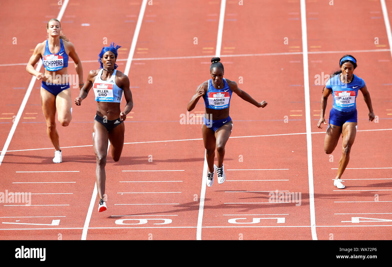 Bahamas Shaunae Miller-Uibo (Zweite links) gewinnt die 200 m der Frauen Finale vor den Großbritannien Dina Asher-Smith (Zweiter von rechts) während die Muller Grand Prix Birmingham im Alexander Stadium, Birmingham. Stockfoto