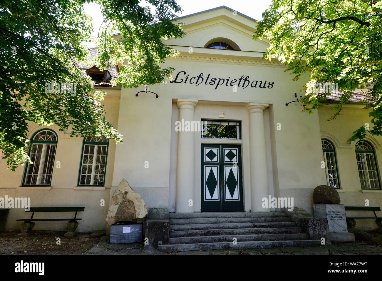 Eggenburg, Niederösterreich, Österreich. Eggenburger Lichtspielhaus, das Gebäude ist ein früheres Werk des späteren Meisterarchitekten Clemens Holzmeister Stockfoto