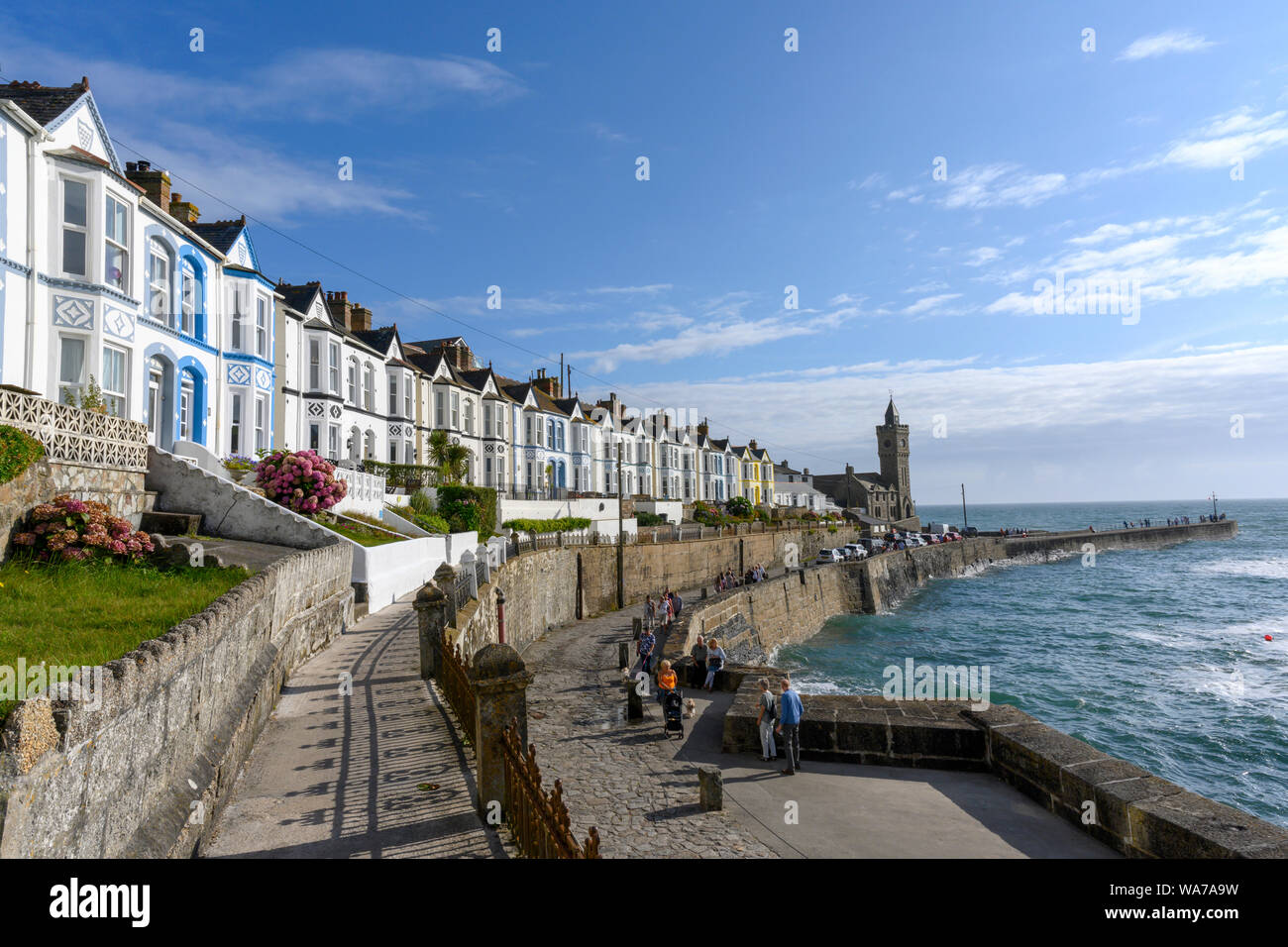 Viktorianische terrasse Wohnraum mit Blick auf den Hafen, camborne Camborne, Cornwall, Cornwall, England, Großbritannien Stockfoto