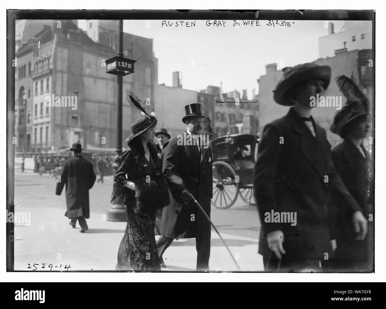 Austen grau & Frau Stockfoto