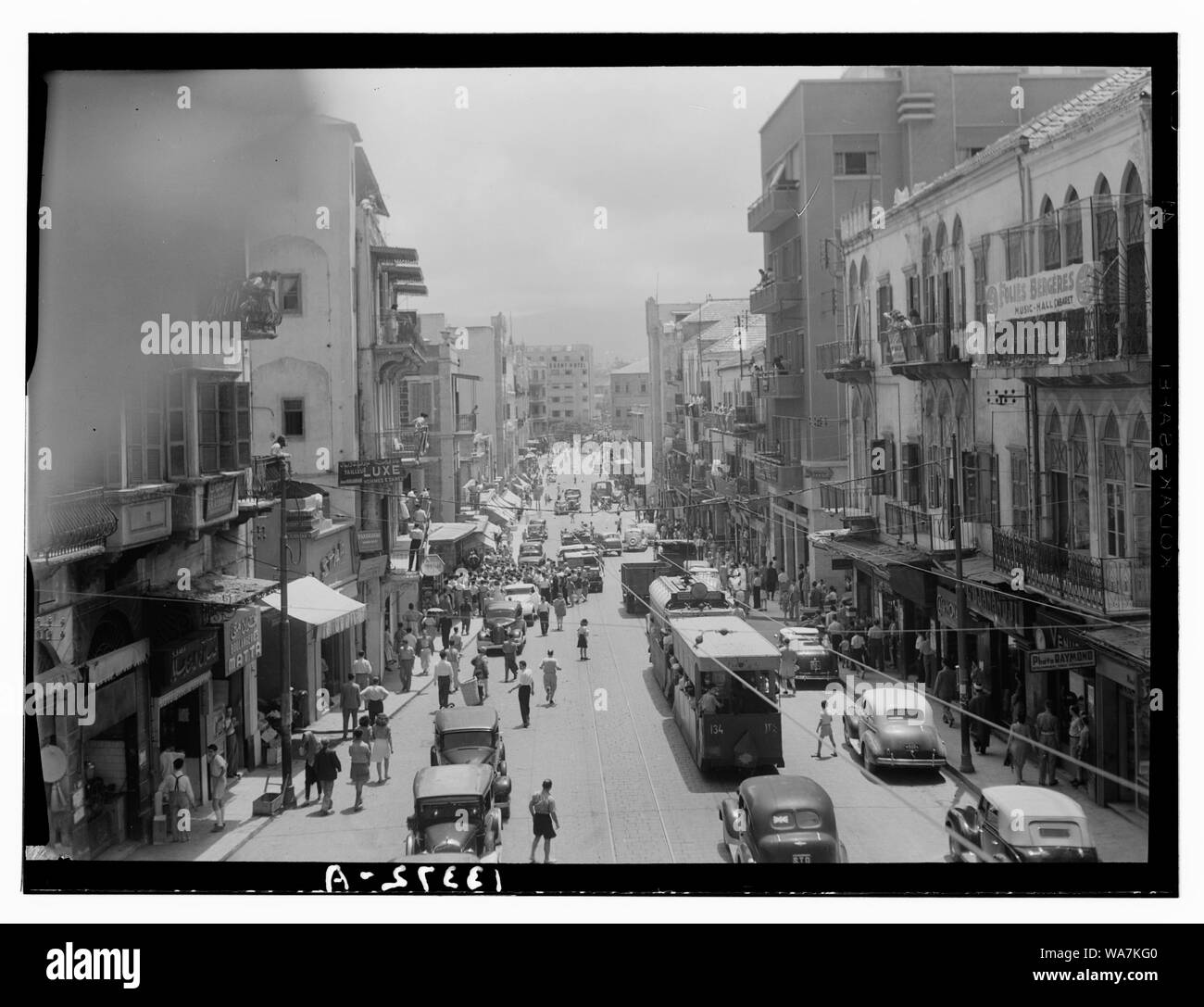 Ave. Wegand in Richtung Place des Kanonen [ ] führende, Beirut Stockfoto