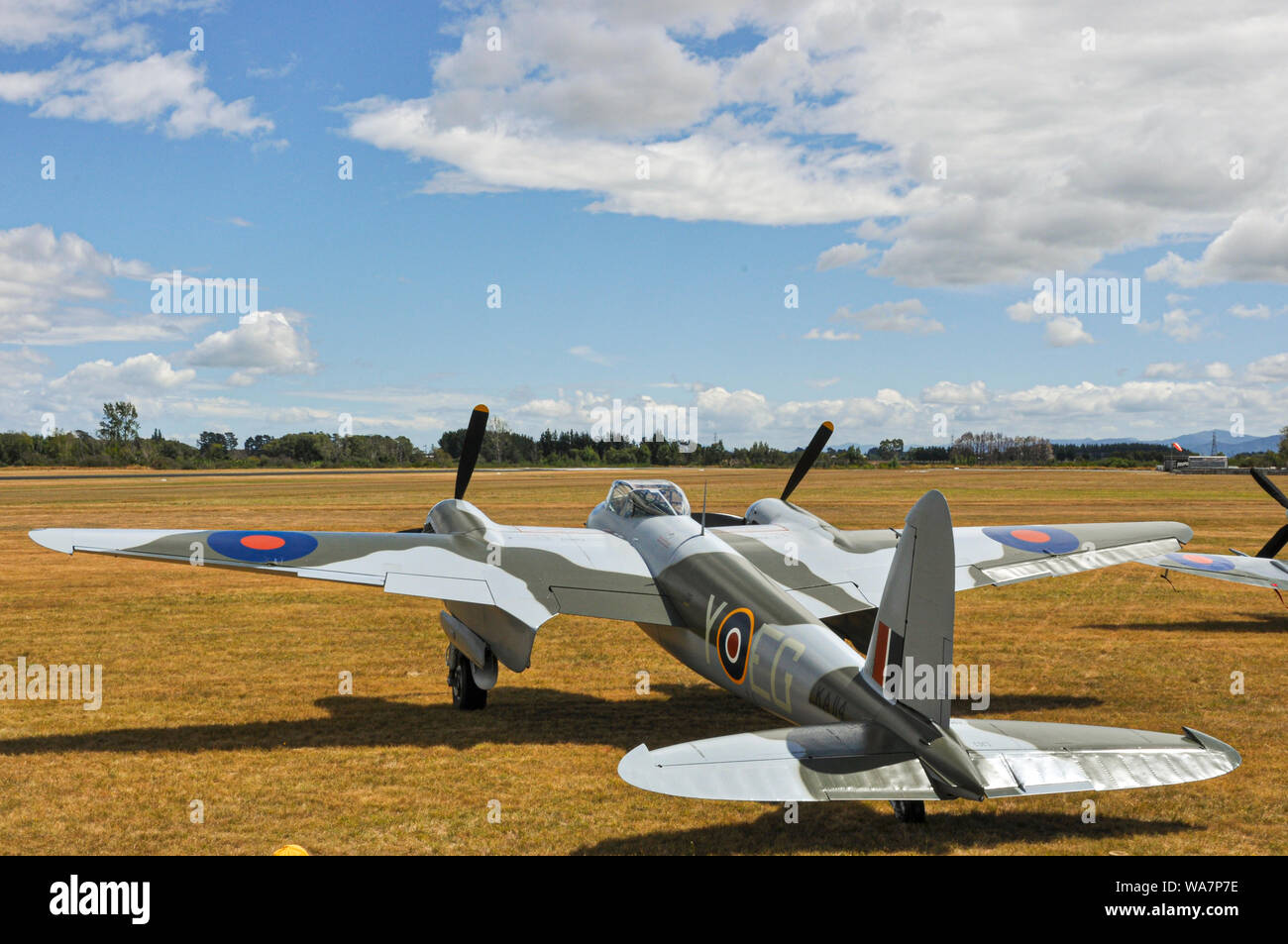 De Havilland DH.98 Mosquito Zweiten Weltkrieg Jagdflugzeug am Flügel über Wairarapa Airshow, Haube Flugplatz, Masterton, Neuseeland Stockfoto