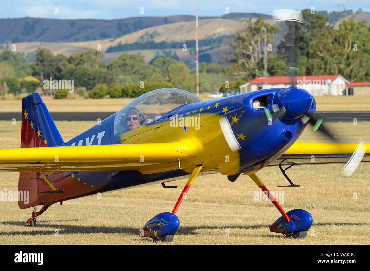 MX Flugzeuge MX2 ZK-Mxt am Flügel über Wairarapa Airshow, Haube Flugplatz, Masterton, Neuseeland. Aerobatic Flugzeug. Leichte Flugzeuge Stockfoto
