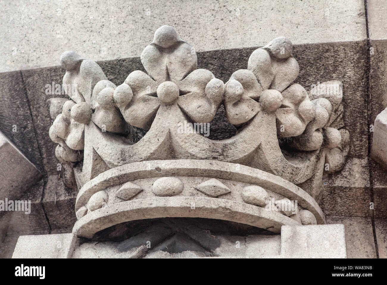 Royal Crown geschnitzt aus Stein Stockfoto