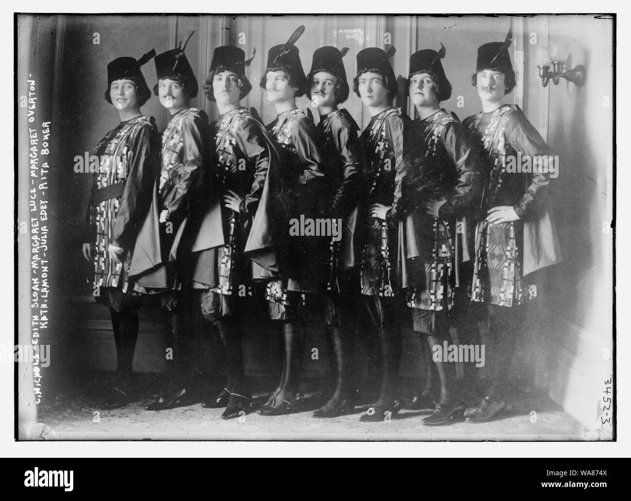 C. Nichols--Edith Sloan--Margaret Luce--Margaret Overton--Kath. Lamont--Julia Edey--Rita Boker Stockfoto