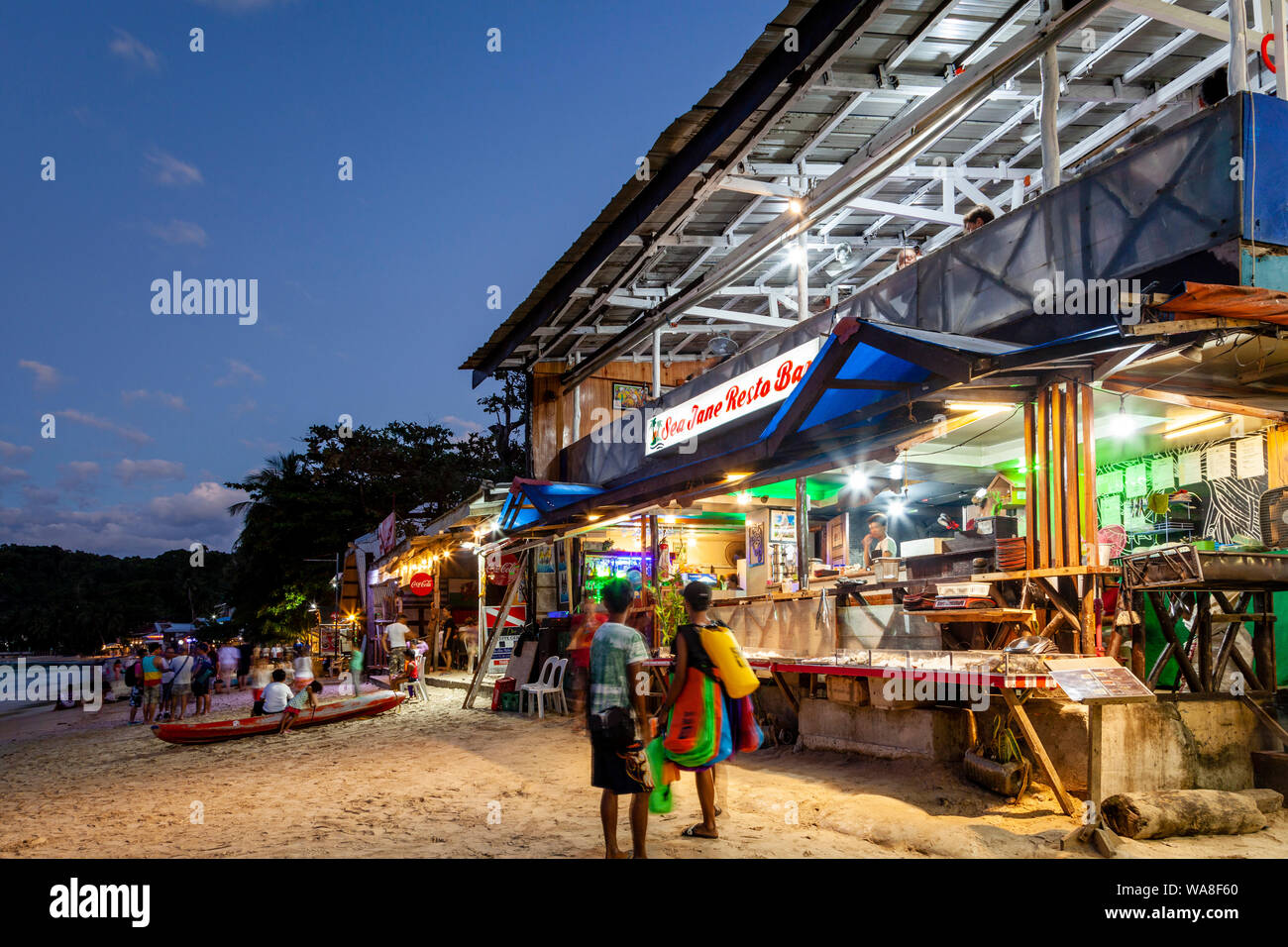 Das Meer Jane Resto Bar, Restaurant am Strand, El Nido, Palawan, Philippinen Stockfoto