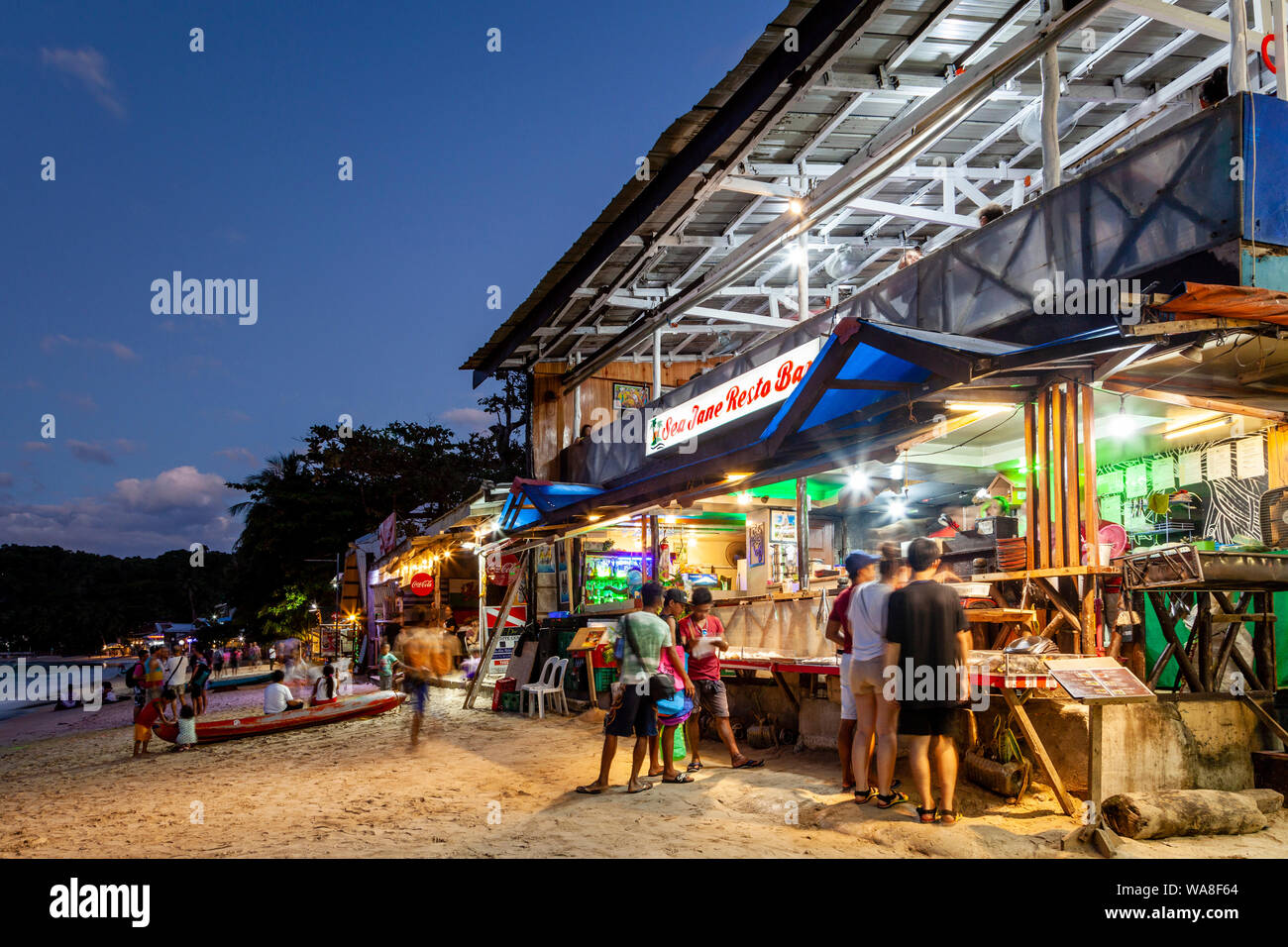 Das Meer Jane Resto Bar, Restaurant am Strand, El Nido, Palawan, Philippinen Stockfoto