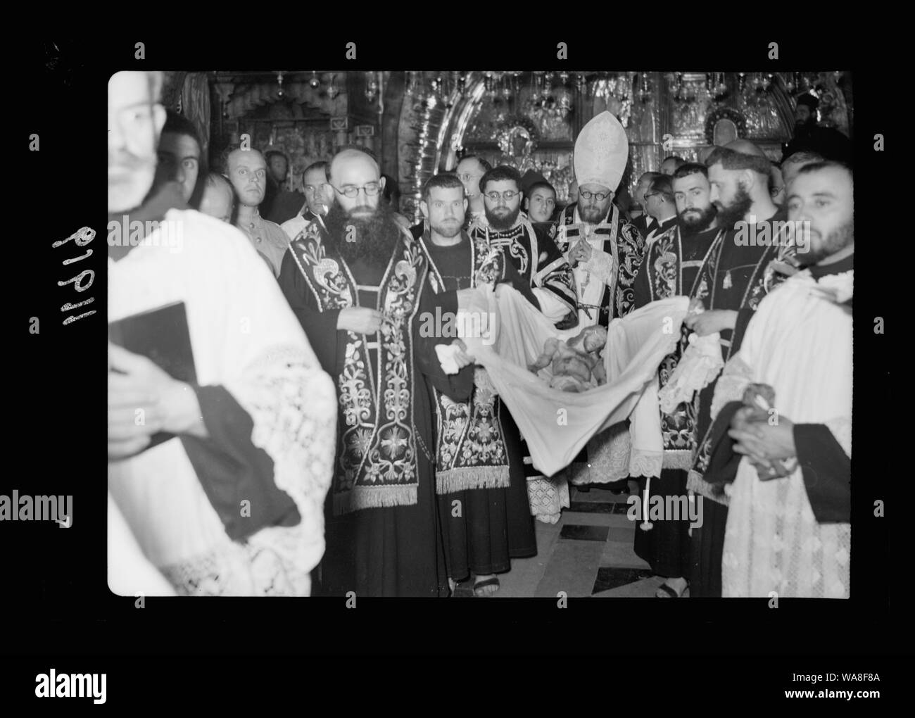 Kalender der religiösen Zeremonien in Jer. [D. h., Jerusalem] Ostern 1941. Prozession mit Körper, beginnend nach unten fr [om] Kalvarienberg, Durchführung von Corpus Stockfoto