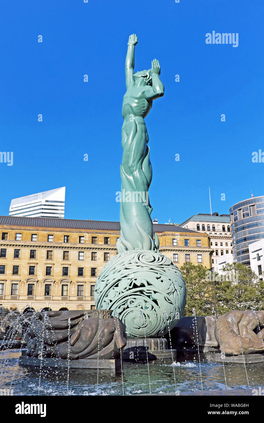 Brunnen des Ewigen Lebenserinnerungsbrunnens im Veteran's Memorial Plaze in der Innenstadt von Cleveland, Ohio, USA. Stockfoto