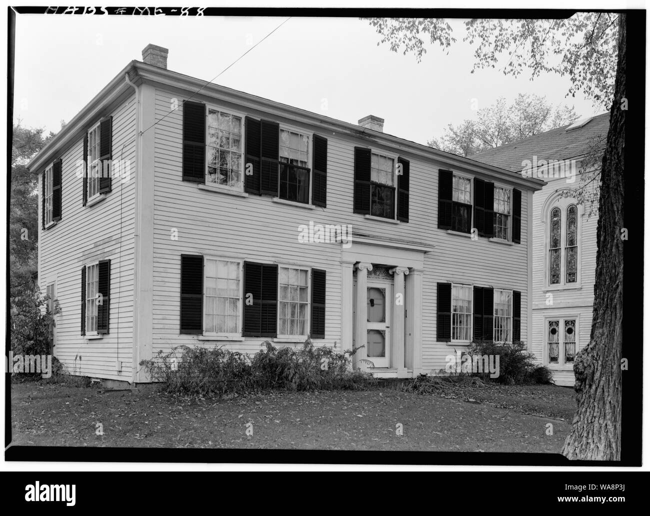 Kapitän Cushing House; Englisch: Vor dem Kapitän der Cushing'schen Haus, am 31 Chestnut Street in Camden, eine Stadt im Knox County, Maine, USA. 1799 erbaut, ist es Teil der Chestnut Street Historic District, einem historischen Viertel, im National Register der Historischen Stätten aufgeführt ist. Stockfoto