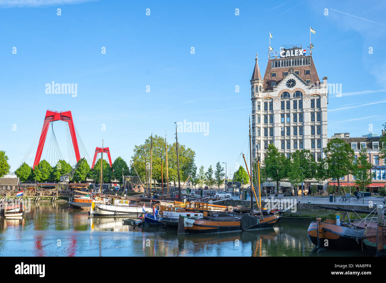 Rotterdam, Niederlande - 13. Mai 2019: Witte Huis zum nationalen Kulturerbe in Rotterdam, Niederlande Stockfoto