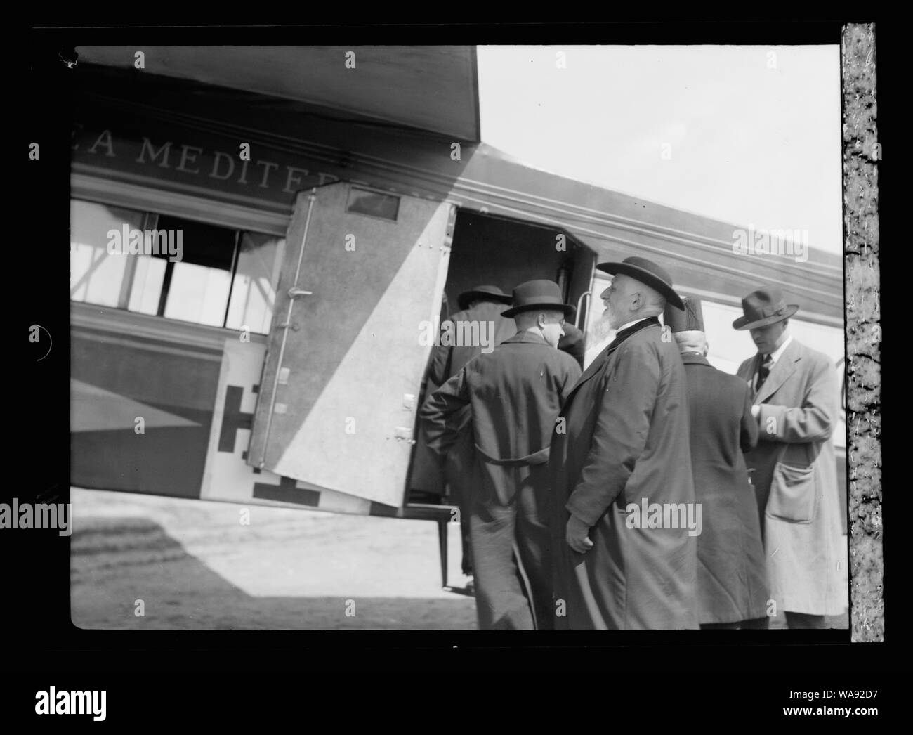 Centennial Ostern feiern. Heilige Jahr. Lateinischer Patriarch Abschied von der päpstliche Vertreter. Nehmen Sie auf der Rückfahrt nach Rom Stockfoto