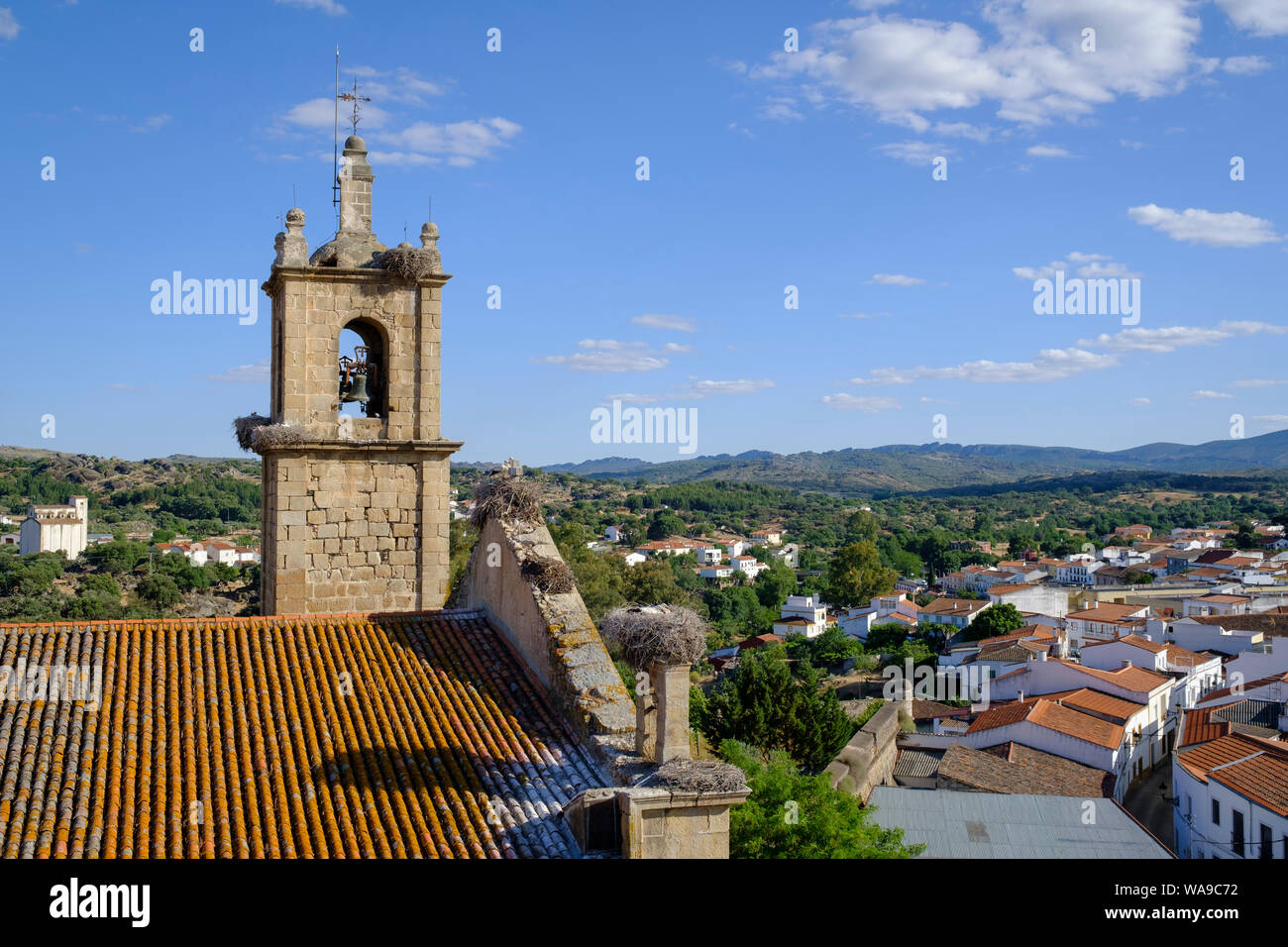 Rocamador Kirche aus dem Schloss. Valencia de Alcántara. In der Provinz Cáceres. Der Extremadura. Spanien. Stockfoto