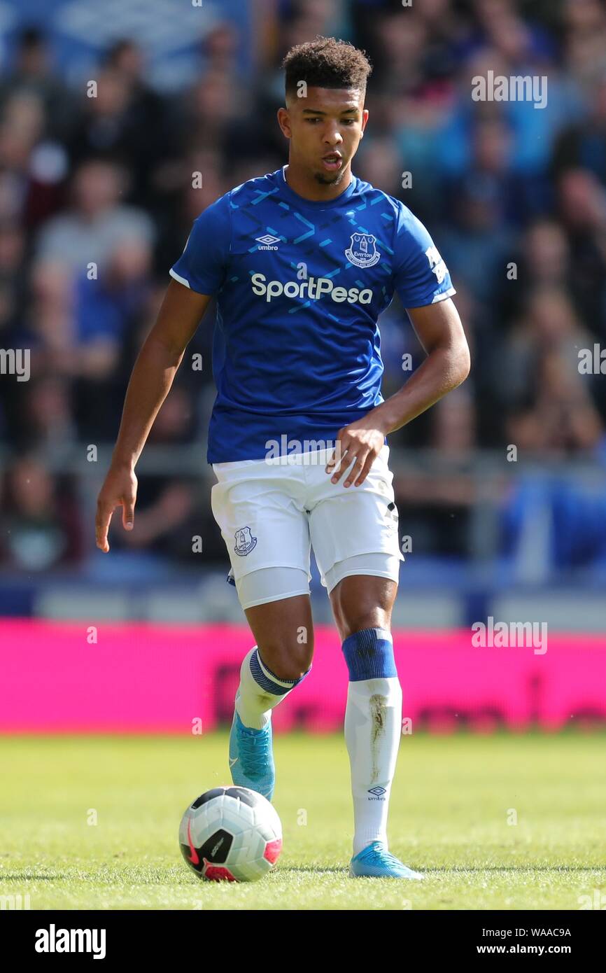 MASON HOLGATE FC Everton FC Everton V FC Watford, Premier League Goodison Park, Everton, ENGLAND, 17. August 2019 GBD 14847streng redaktionelle Verwendung. Wenn der Spieler/Spieler in diesem Bild dargestellt ist/Spielen für einen englischen Club oder das England National Team. Dann ist dieses Bild darf nur für redaktionelle Zwecke verwendet werden. Keine kommerzielle Nutzung. Folgende Verwendungen sind auch dann eingeschränkt, wenn in einem redaktionellen Kontext: Verwendung in Verbindung mit oder als Teil eines nicht autorisierten Audio-, Video-, Daten-, Spielpläne, Verein/liga Logos, Wetten, Spiele oder eine "Live"-Diensten. Auch eingeschränkt sind Usa Stockfoto