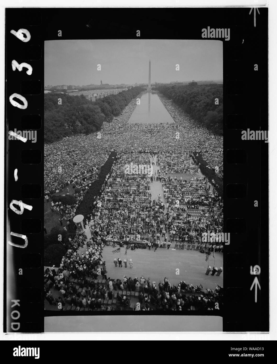 Bürgerrechte März auf Waschen [ington], D.C.; Englisch: Foto, Massen von Menschen auf der Mall, beginnend am Lincoln Memorial, das einen reflektierenden Pool, und weiterhin dem Washington Monument. Stockfoto