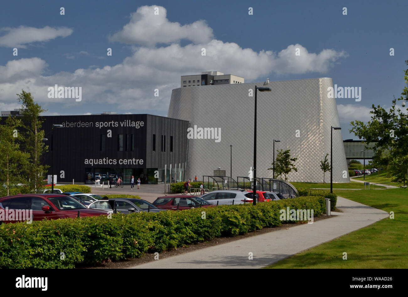 Die Aquatics Center Gebäude, das Teil des neuen Aberdeen Sports Village in der inneren Stadt Aberdeen, Schottland, Großbritannien Stockfoto