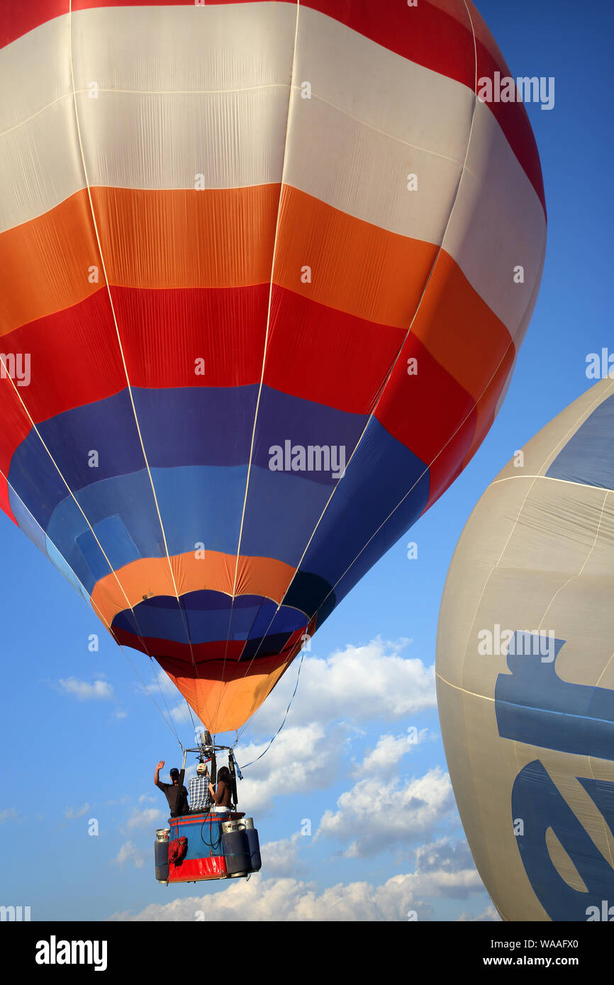 Bunte Heißluftballons in Nyaungshwe, Inle Lake, Myanmar Stockfoto
