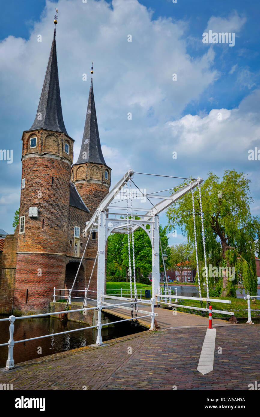 Oostport östliche Tor von Delft. Delft, Niederlande Stockfoto
