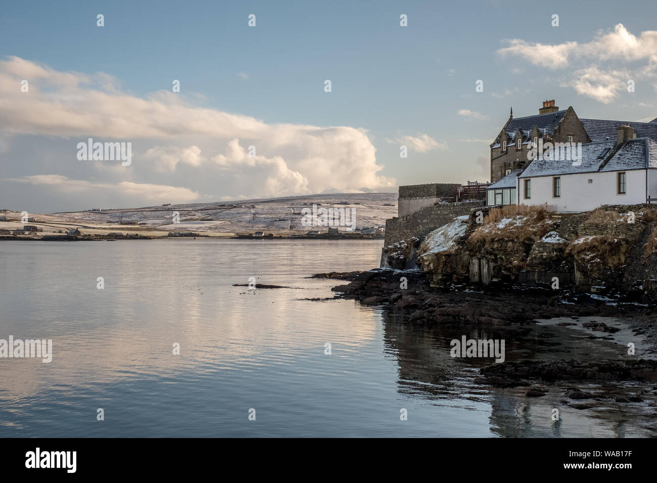 Lerwick Hafen im Winter mit Raum für Kopie Stockfoto