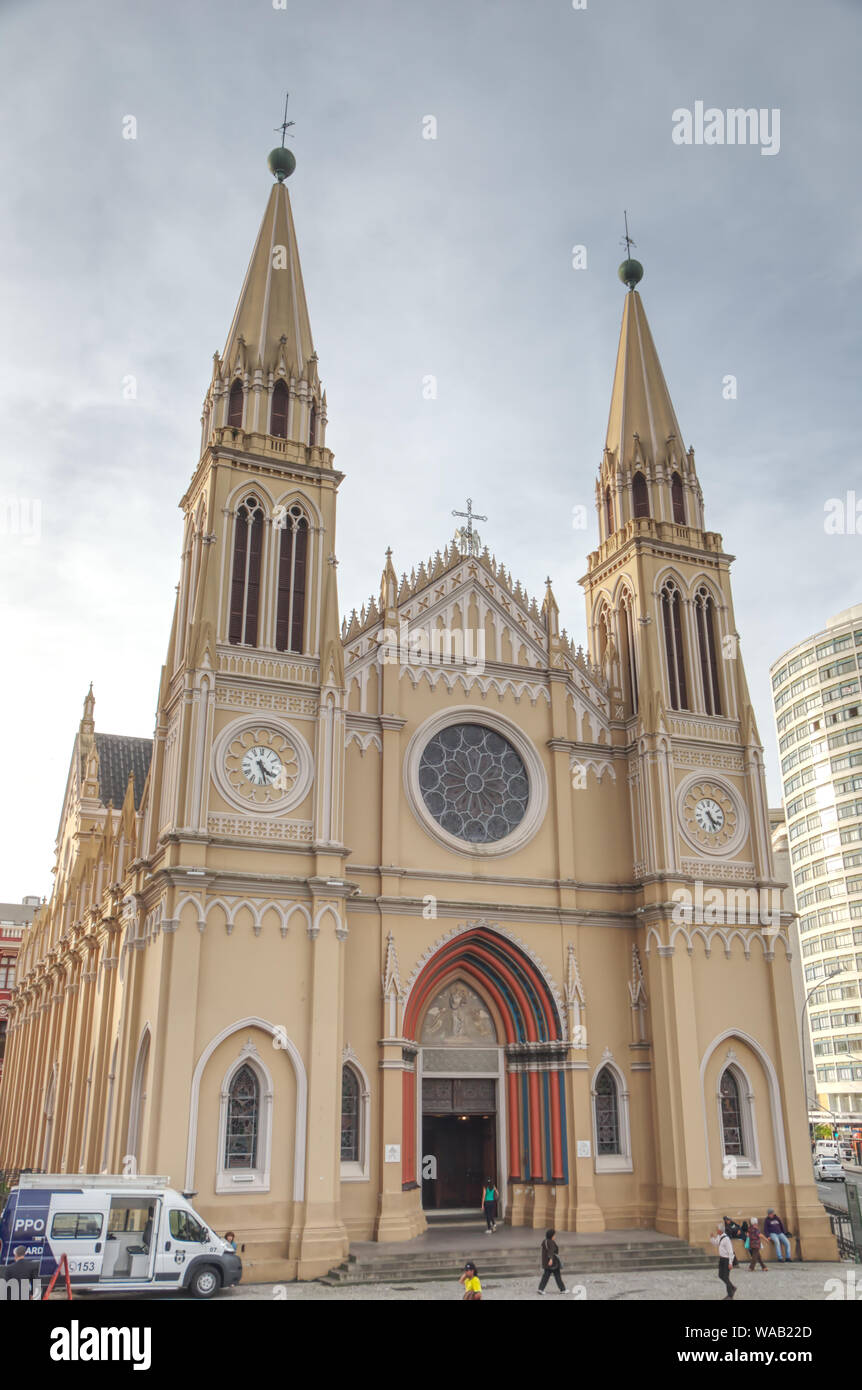 Äußere des historischen Catedral Basílica de Curitiba, Brasilien. Stockfoto