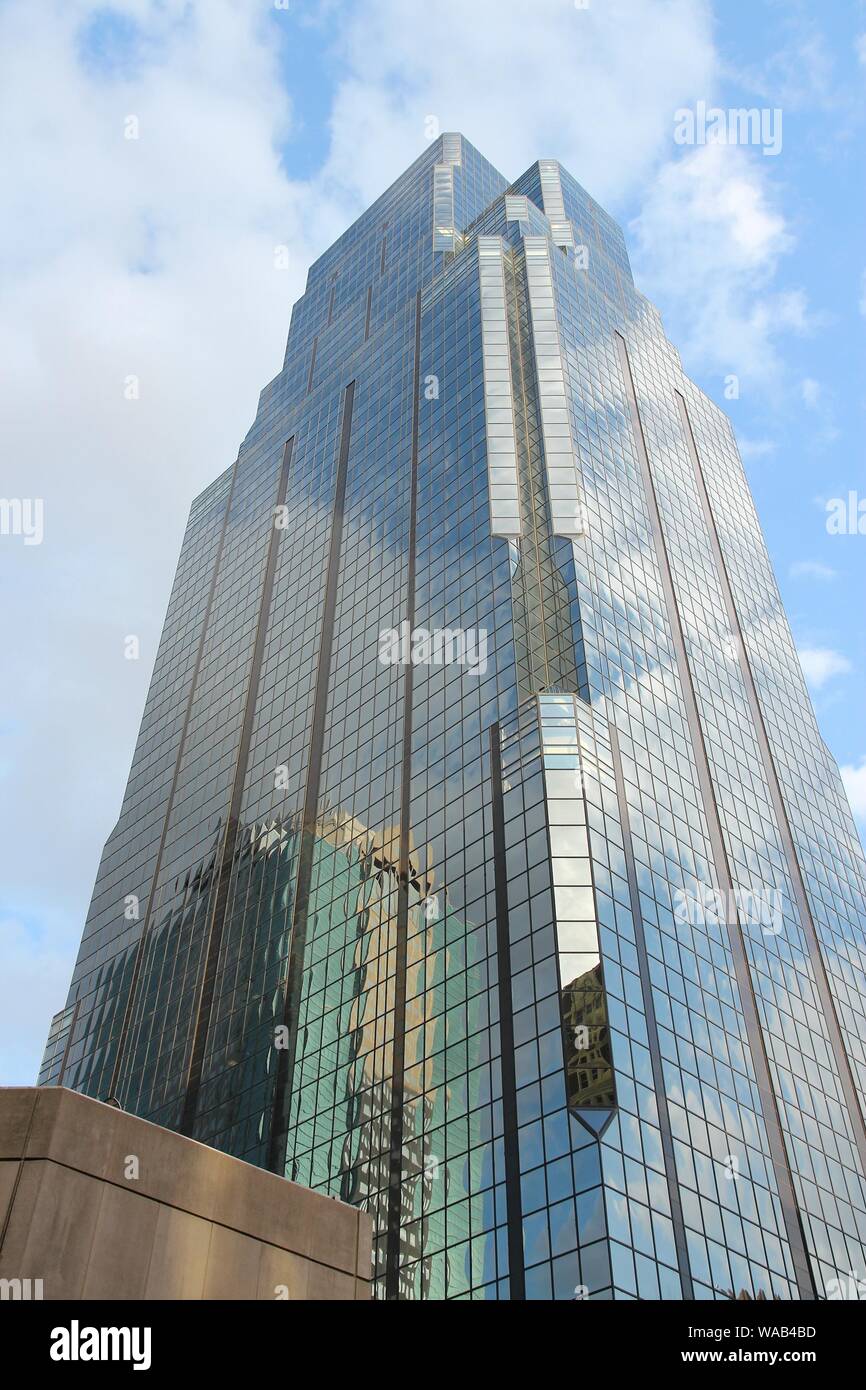KANSAS CITY, USA - 25. JUNI 2013: Kansas City Ort Gebäude in Kansas City, Missouri. Es ist das höchste Gebäude in Missouri bei 624 ft (190 m). Ich Stockfoto