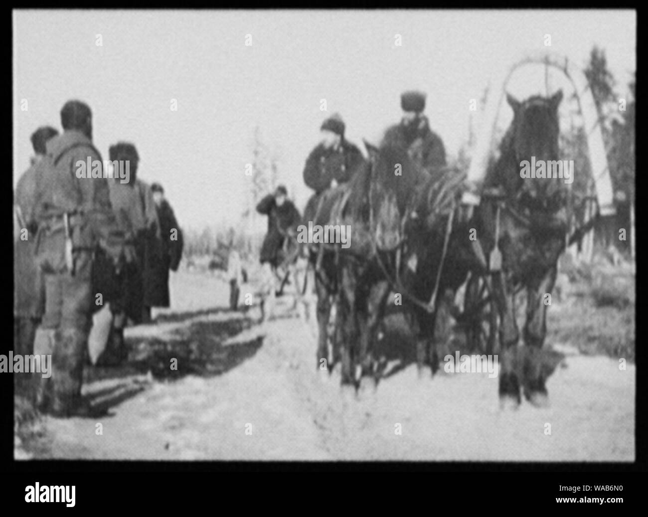 Oberst Tashkin, Schlitten, 36jaehrigen Strafgefangenen am Straßenrand - Chabarowsk Stockfoto