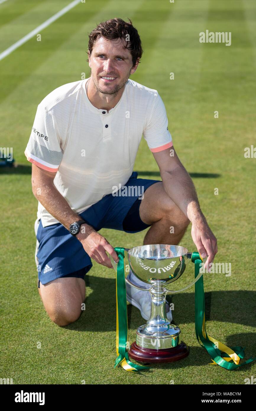 Mischa Zverev von Deutschland, Sieger von singles Männer Finale mit Trophäe. Er besiegte Michail Kukushkin von Kasachstan. Natur Tal Internationale 2018-S Stockfoto