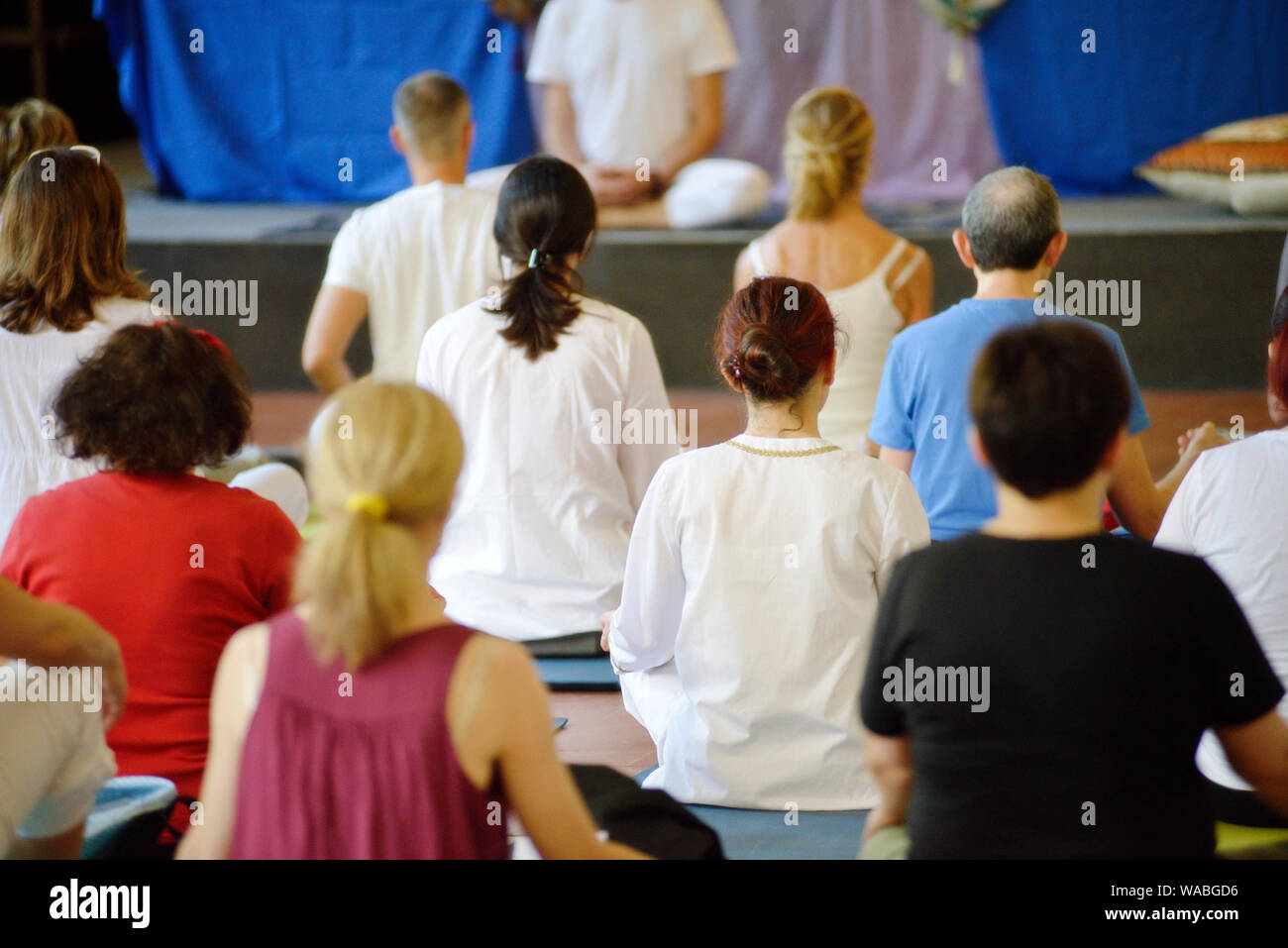 Menschen Üben Yoga Lektion Stockfoto