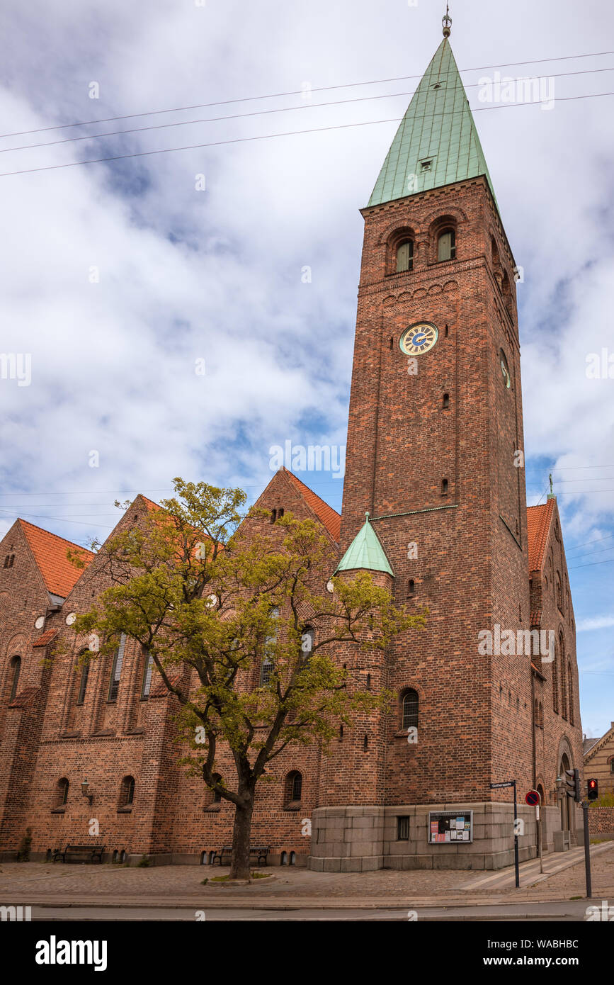 Skyline und Turm der St. Andreas Kirche in Kopenhagen, 16. August 2019 Stockfoto