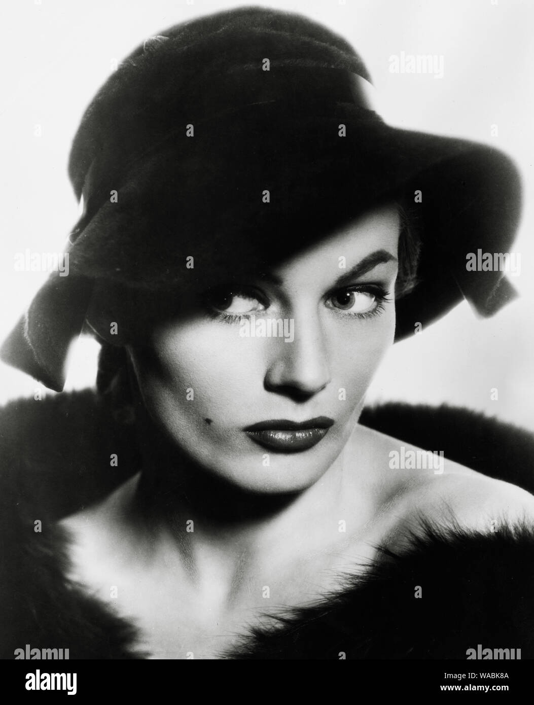 Anita Ekberg, ca. 1964 Datei Referenz 33848403 THA Stockfotografie