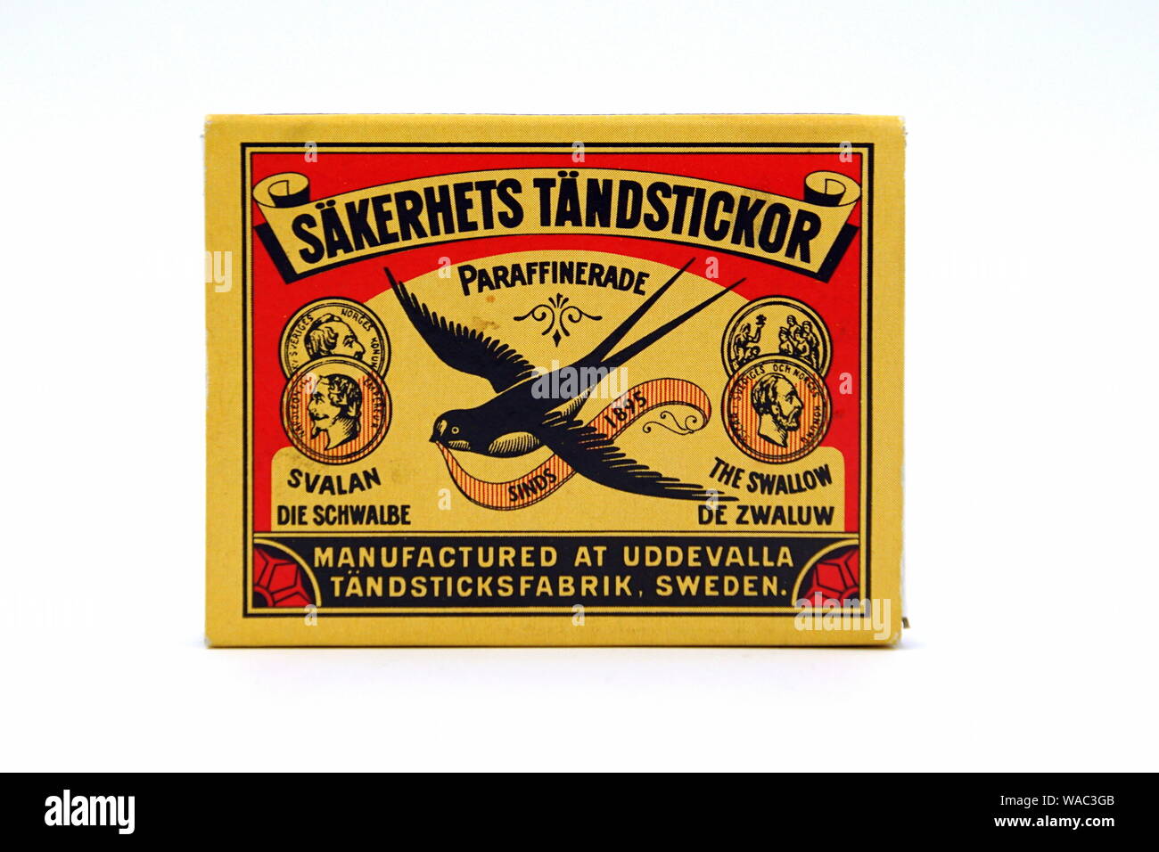 Amsterdam, Niederlande - 8. Oktober 2017: Match Box der Skandinavian Tobacco Group Swallow Matches Stockfoto