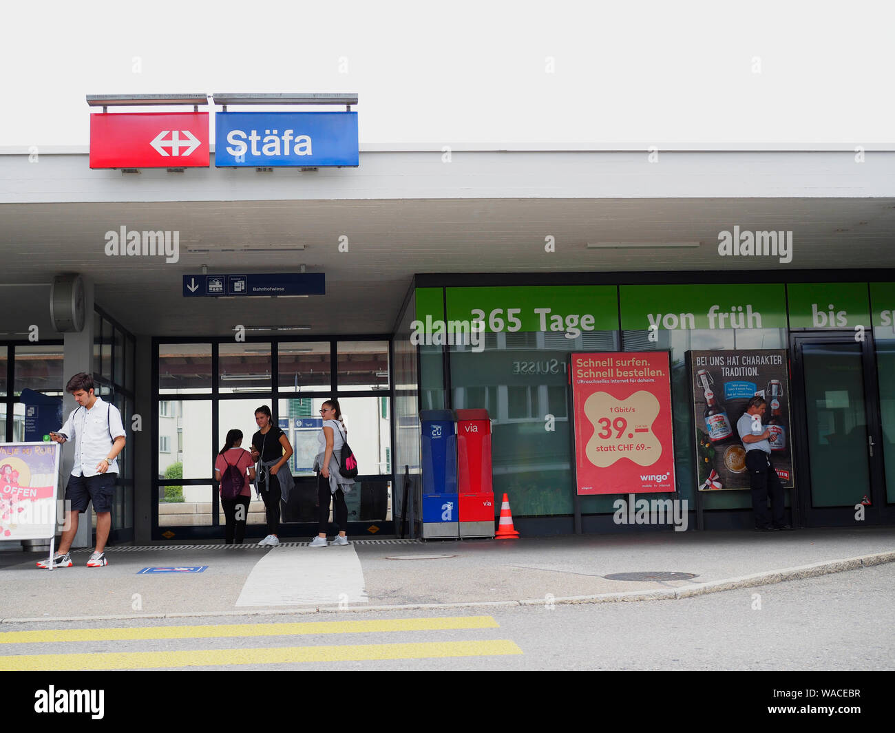 Bahnhof Stäfa, Kt. Zürich, Schweiz, Europa Stockfoto