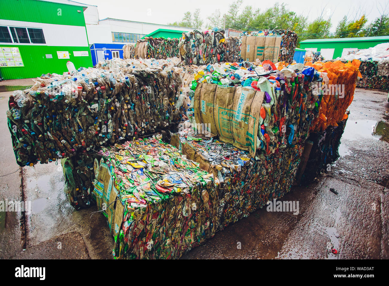 Tetra pack abfall Fotos und Bildmaterial in hoher Auflösung Alamy