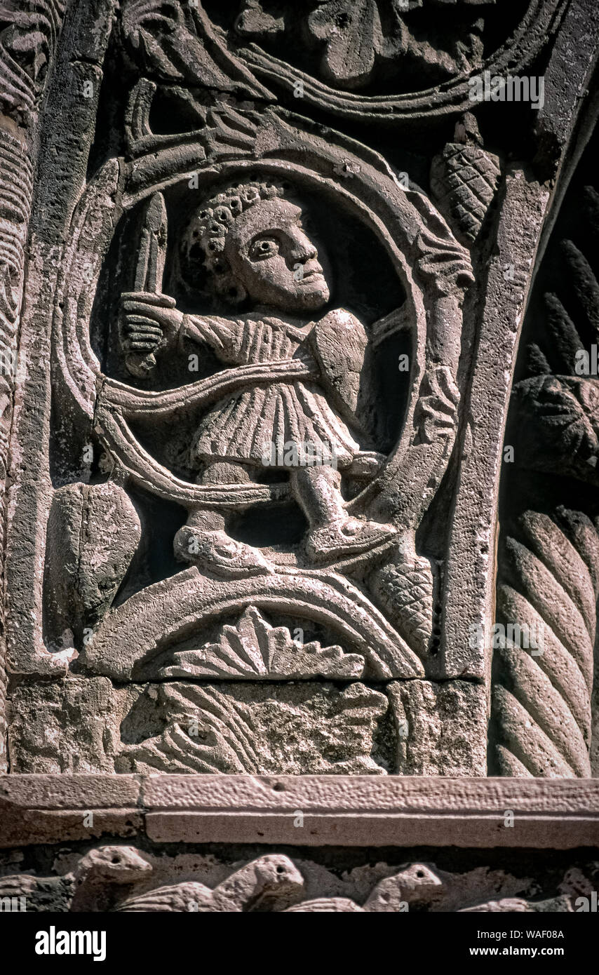 Italien Marken Ancona - Kirche Santa Maria della Piazza XI Jahrhundert-bas-relief des Portals von Mastro Leonardo Stockfoto