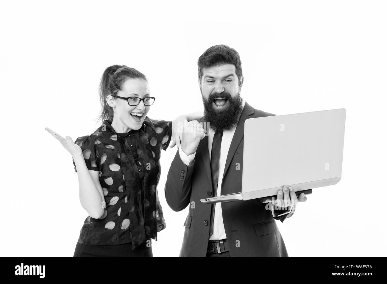 Mann und Frau Consulting Business. B2B-Consulting. Marketing Team Konzept. Partnerschaft und Kooperation. Beratung und Förderung. Business Beratung. Erfahrene Finanzexperte mit Laptop. Stockfoto