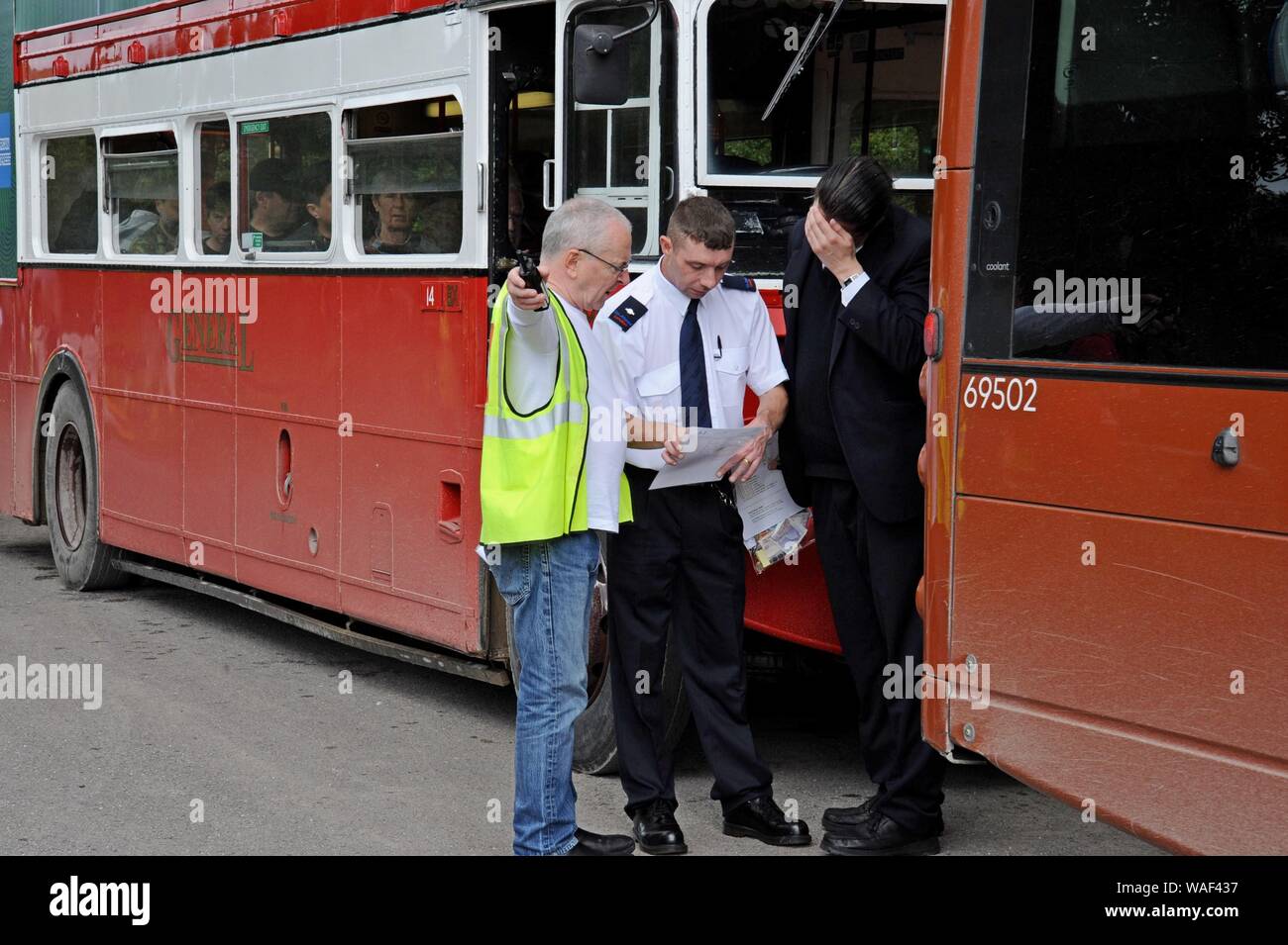 Sir Peter Hendy, Organisator der Imberbus, direkte Bus Treiber für die jährliche Bus service nach Imber Kirche auf Salisbury Plain. 17. August 2019 Stockfoto