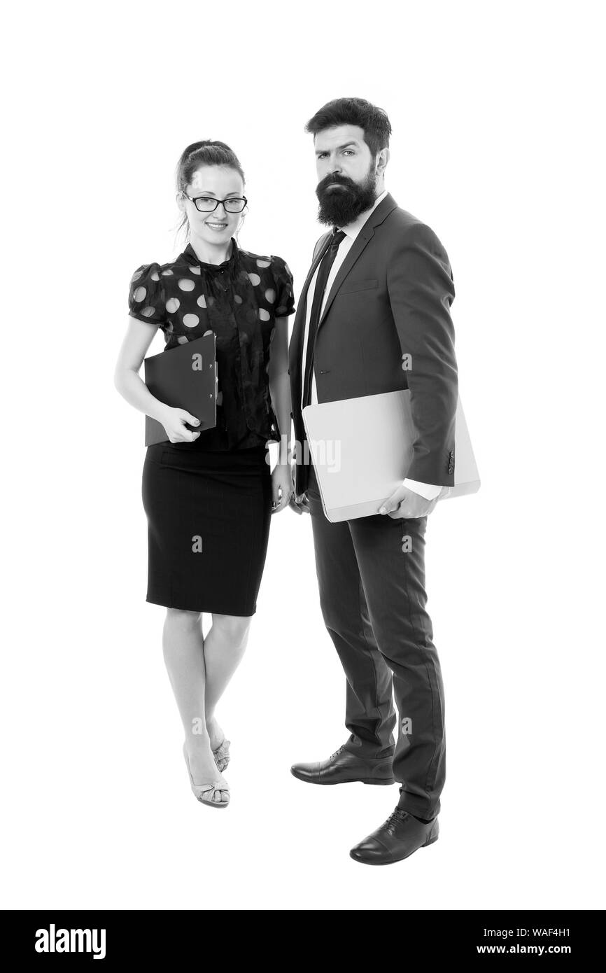 Partnerschaft und Kooperation. Beratung und Förderung. Business Beratung. Erfahrene Finanzexperte mit Laptop. Mann und Frau Consulting Business. B2B-Consulting. Marketing Team Konzept. Stockfoto