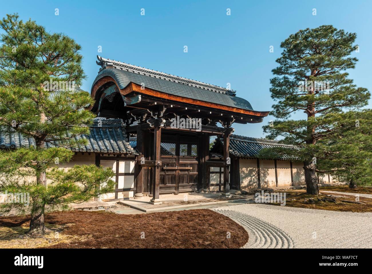 Tor der Tenryuji Temple, Sagatenryuji Susukinobabacho, Kyoto, Japan Stockfoto