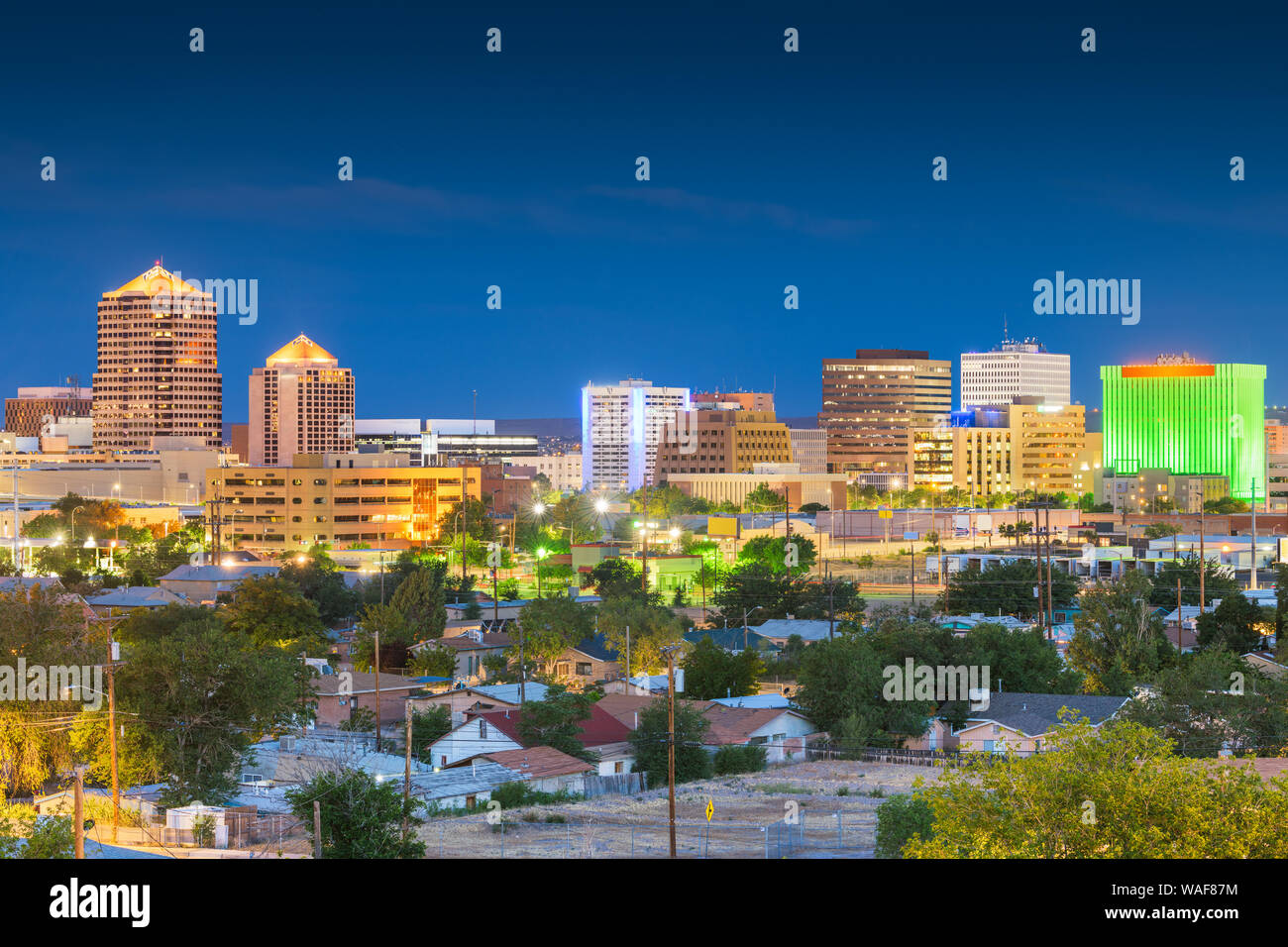 Albuquerque, New Mexico, USA downtown Stadtbild in der Dämmerung. Stockfoto