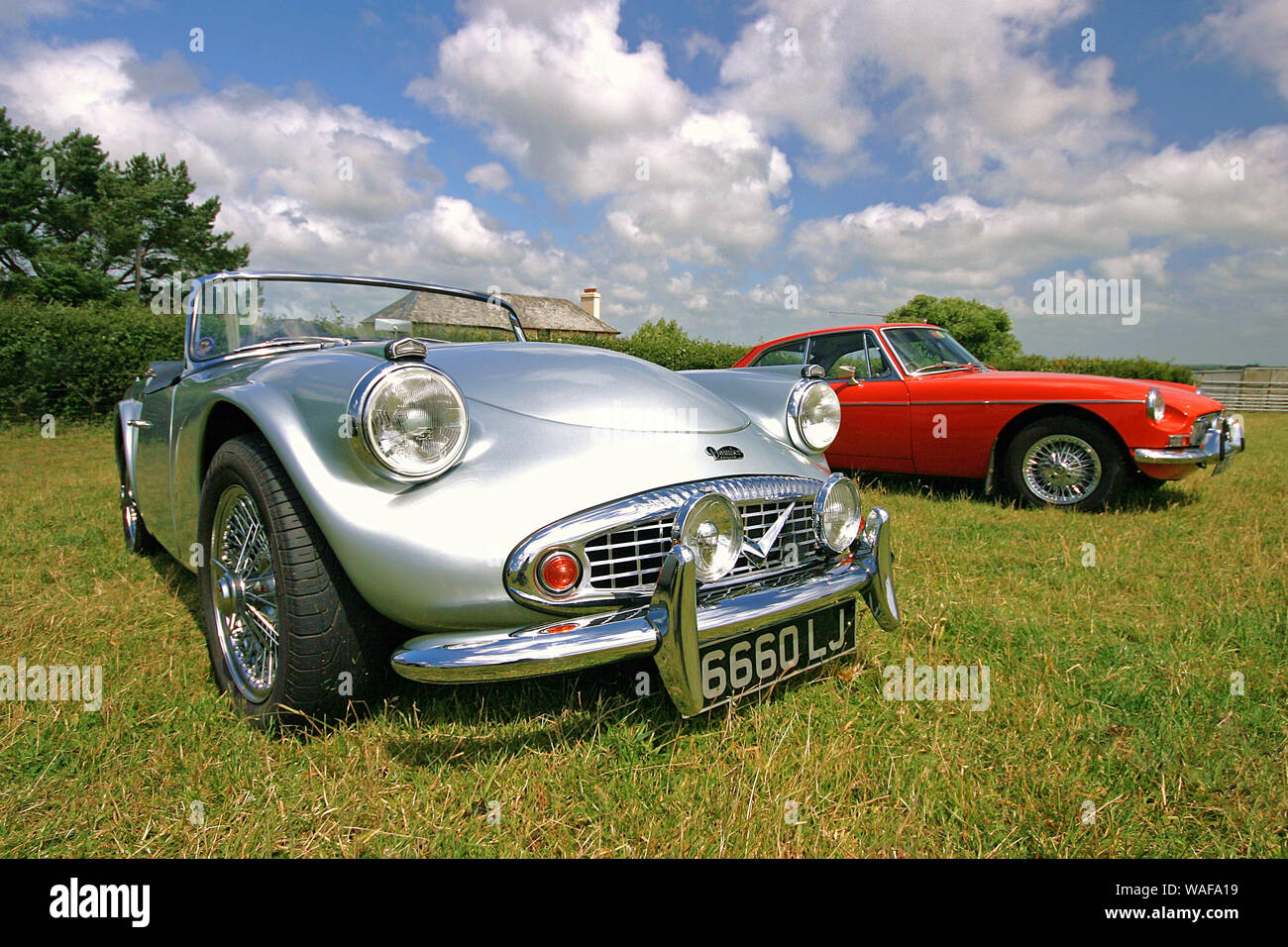 Daimler Dart und MGB Stockfoto