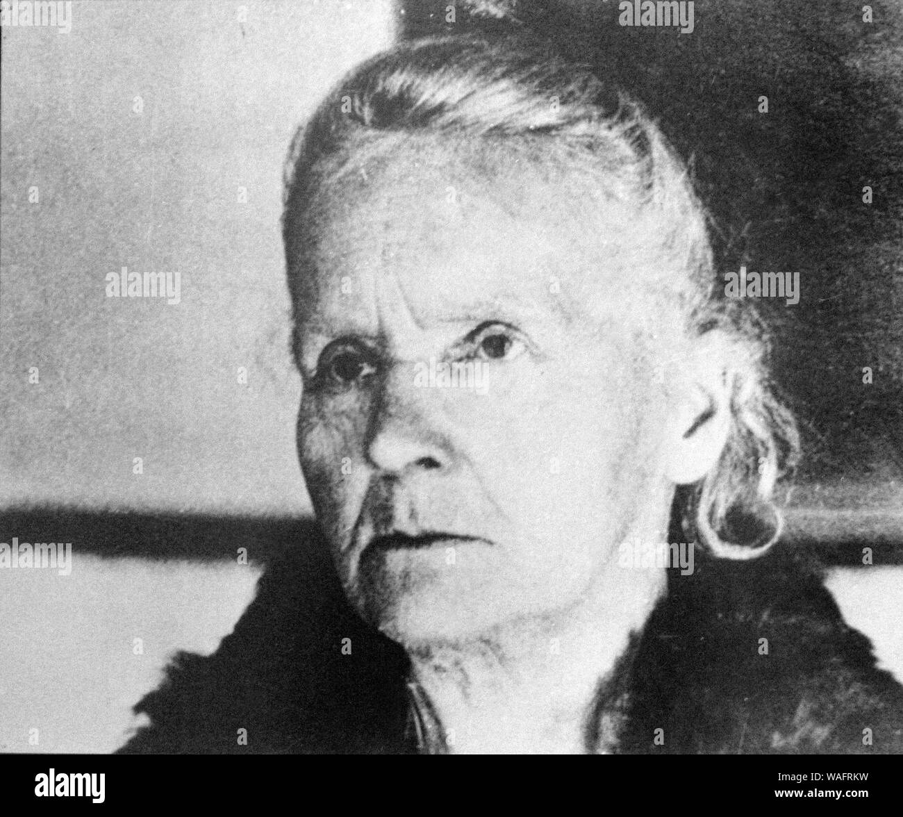 Marie Curie Sklodowska (7.11.1867 - 04,17. 1934) Ist Ein Weltweit Bekannter  Physiker Und Chemiker Bekannt Für Ihre Arbeit An Radioaktivität. Marie War  In Warschau In Polen Geboren Und Zog Später Nach Paris