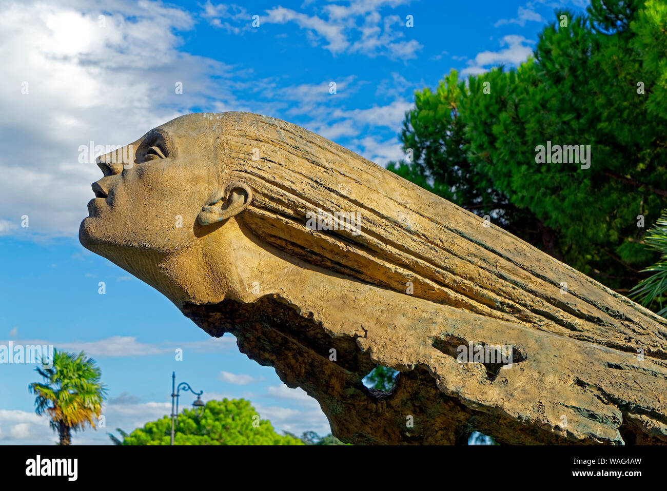 "Kunstwerk, Il Monumento ai valorosi Aviatori del Reparto Alta Velocità''''', Desenzano del Garda Italien (Italia), 30077208 Stockfoto